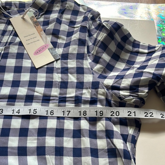 NWT-Navy Blue and White Flutter Sleeve Blouse with Mandarin Collar - Picture 7 of 14
